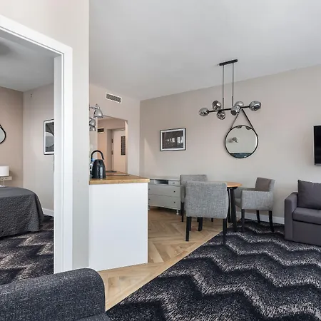 Hotel apartamentowy Etna