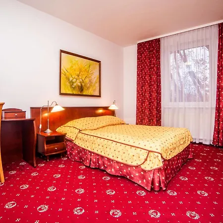 Aparthotel Etna 3*